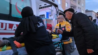 İnegöl Hamidiye mahallesinde yola aniden atlayan 6 yaşında ki çocuk