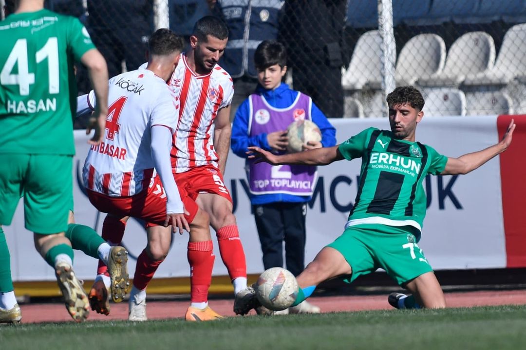 İnegöl'ün gururu İnegöl Kafkas Spor, ligde kalma mücadelesi veren iki