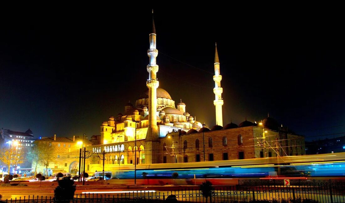 Mübarek Ramazan ayının gelişiyle birlikte, İnegöl’de yaşayan vatandaşlar sahur ve