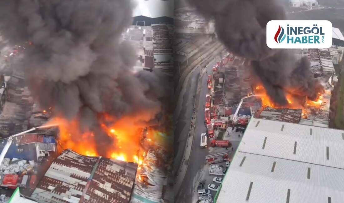Bursa Yıldırım’da Korkutan Fabrika Yangını! Bursa’nın Yıldırım ilçesine bağlı Vakıf Mahallesi’nde sabah saatlerinde büyük bir