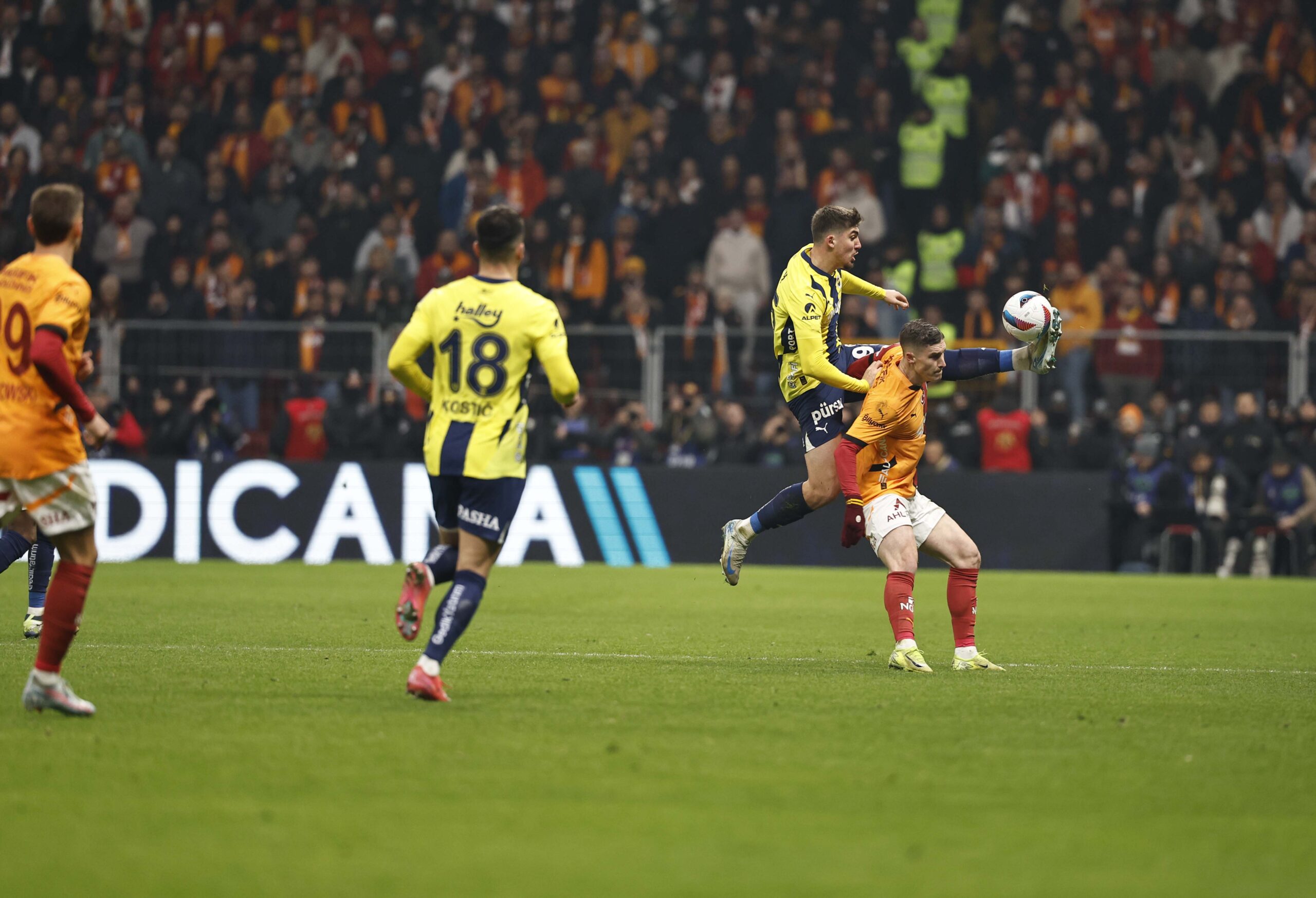 Trendyol Süper Lig'in de beklenen 25. hafta derbisi Galatasaray ile