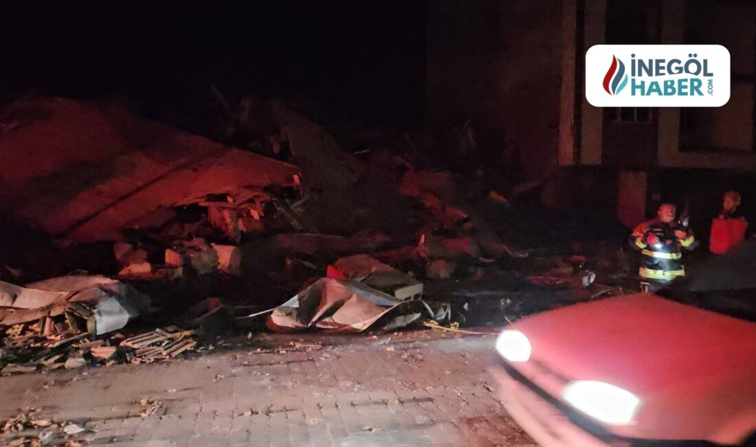 Balıkesir depremi İnegöl’de paniğe sebep oldu Balıkesir'in Sındırgı ilçesinde sabah saatlerinden beri sık sık yaşanan sarsıntılar