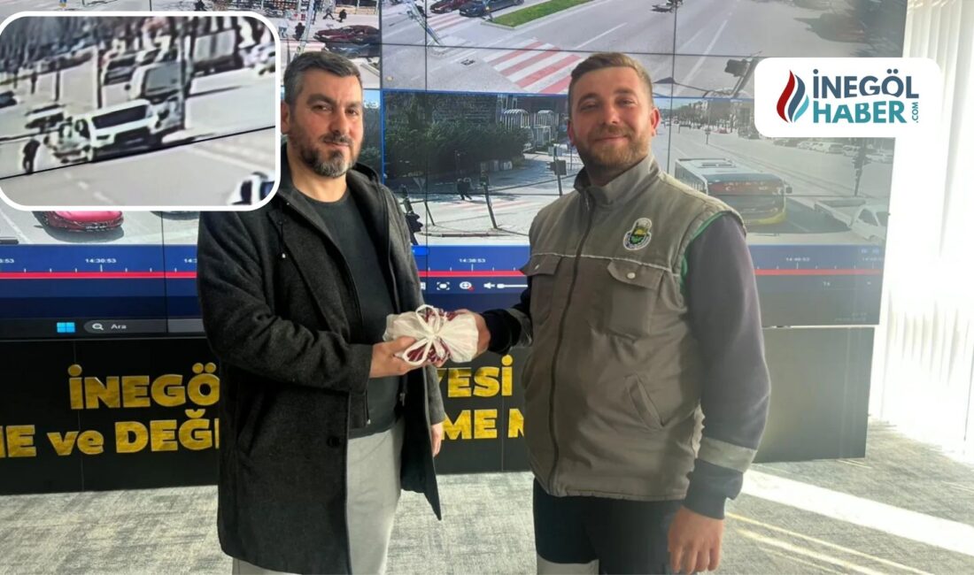 Yolda Bulduğu 200 Bin TL’yi Sahibine Teslim Etti! İnegöl'de elektrikli scooter kullanırken 200 bin TL dolu çantasını düşüren